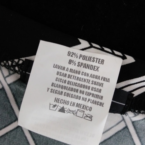 Rampage Bell Sleeve Top NWT 🎉Host Pick🎉 - Picture 6 of 7